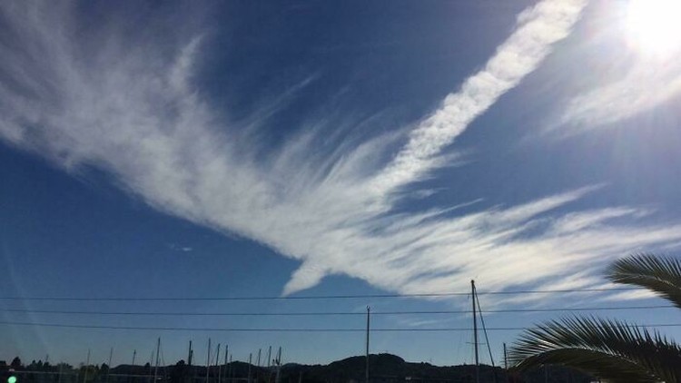 Bentuk unik awan