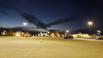 Bukan elang raksasa, tapu bentuk awan yang menyerupai. Foto: Boredpanda