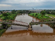 Jembatan Peninggalan Belanda di Nganjuk Rusak dan Ditutup