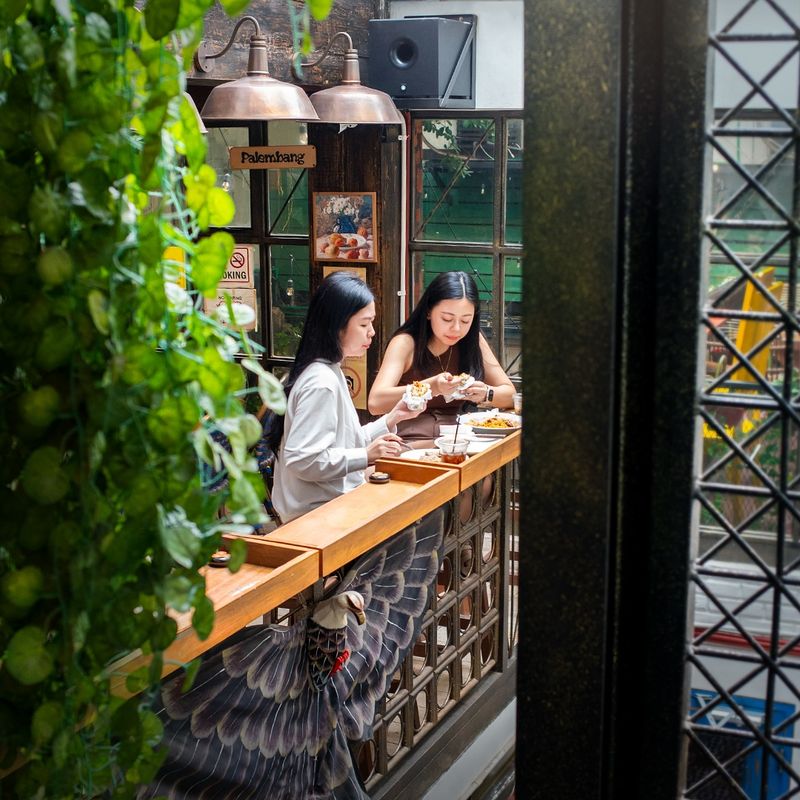 Rekomendasi kafe berkonsep vintage di Jakarta