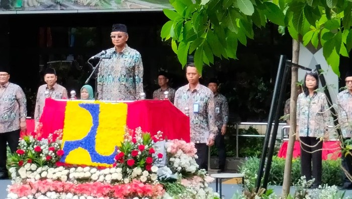 Menteri Pekerjaan Umum (PU) Dody Hanggodo dalam peringatan Hari Bakti PU di Kantor Kementerian PU, Jakarta Selatan, Selasa (3/12/2024).