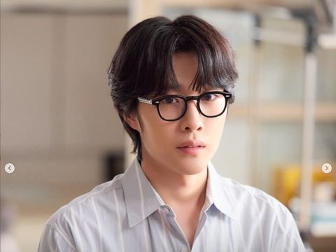 Lee Jong Won, pemain drama Korea Brewing Love