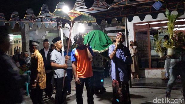 mahasiswi UTM korban pembunuhan dimakamkan