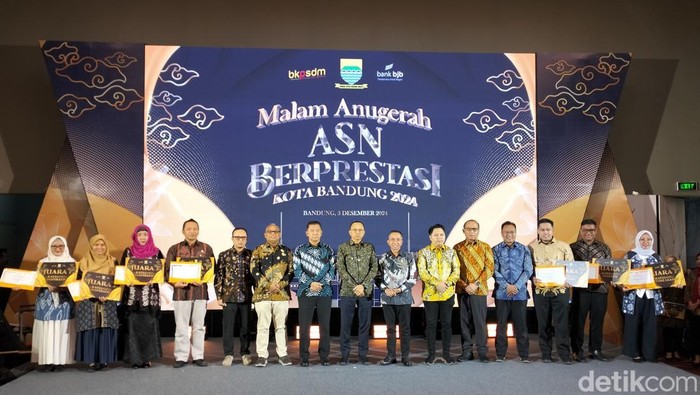 Malam Anugerah ASN Berprestasi tingkat Kota Bandung yang digelar Selasa (3/12/2024).