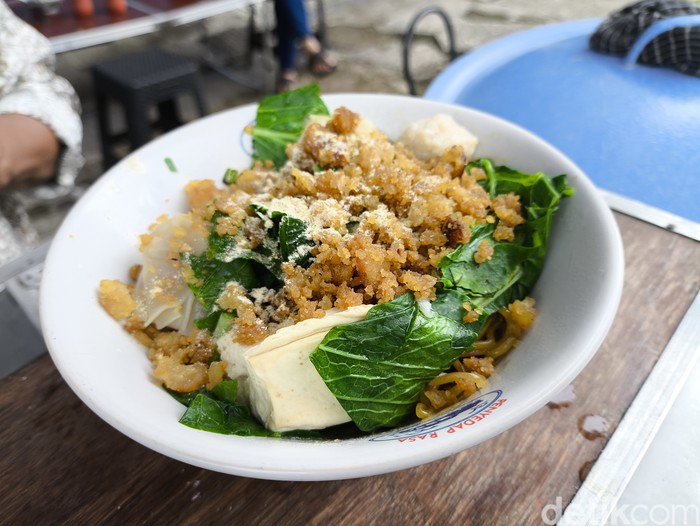 Mie Yamin Kipas Doyok Cirebon.