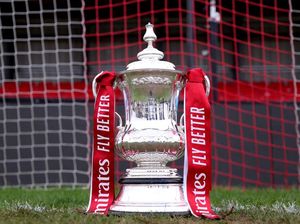 Perempatfinal Piala FA: 8 Tim Tersisa, Cuma Port Vale yang Belum Juara