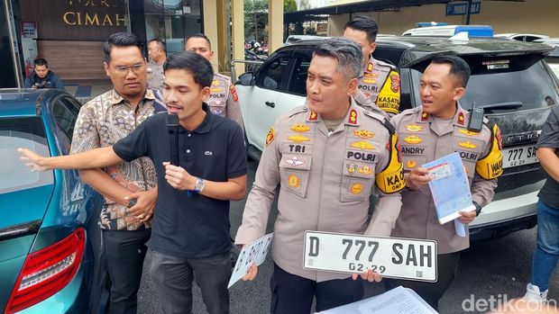 Polisi Amankan pemilik mobil mewah pakai plat nomor sama dengan mobil lain
