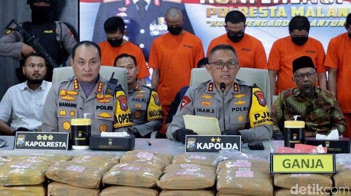 Polresta malang ungkap ganja 166 kg
