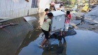 Jumlah pengungsi banjir di Malaysia tahun ini melampaui total pengungsi bencana serupa pada 2014 lalu.