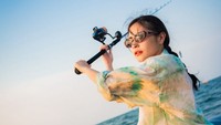 Di Indonesia itu cewek independen banyak tapi cowok mapannya sedikit, ujar Prilly yang kemudian menuai kritik tajam dari sebagian netizen. Foto: Instagram/prillylatuconsina