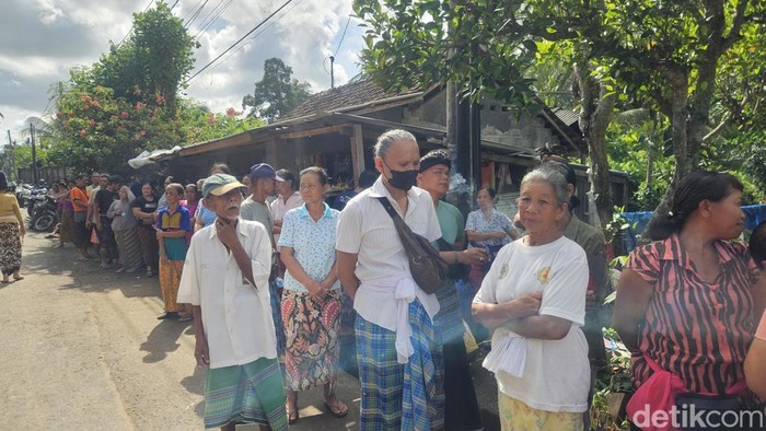 PSU di TPS 001 Tulikup, Gianyar, Selasa (3/12/2024). (Putu Krista/detikBali)