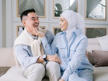 Zumi Zola-Putri Zulhas Tertawa Disebut Pernikahan Politik