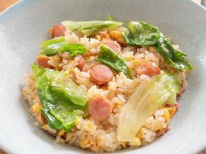 Resep Nasi Goreng Sosis dan Lettuce Tanpa Cabe yang Gurih Segar