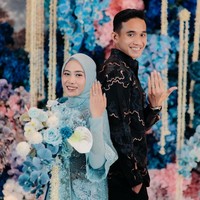 Para penggemar wanita kapten timnas ini pun menyebut hari lamaran mereka sebagai hari patah hati nasional.  Foto: Haunty Photostory/Instagram Rizky Ridho