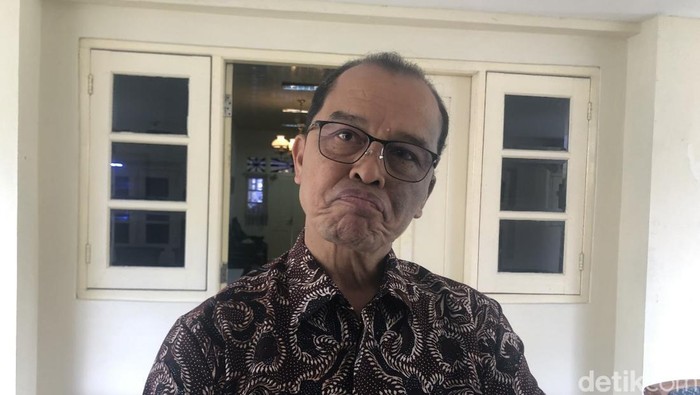 Sekda DIY Beny Suharsono ditemui wartawan di Kompleks Kepatihan Kota Jogja, Selasa (3/12).