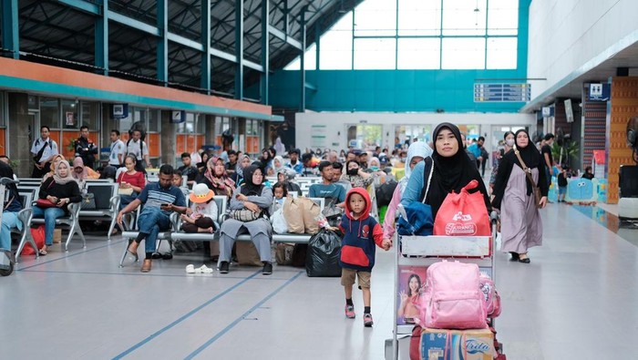 Suasana di Stasiun Kertapati Palembang