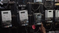 Berbagai extraordinary effort akan dilakukan PLN di tahun 2025 untuk mendukung pencapaian target penjualan seperti percepatan penyambungan pelanggan TT (tegangan tinggi) - TM (tegangan menengah) melalui kesiapan Infrastruktur untuk mendukung hilirisasi minerba dan sawit.