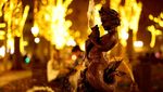 Temaram Cahaya Natal Hiasi Taman di Spanyol