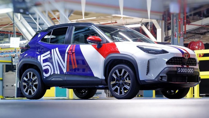 Toyota Yaris Cross edisi khusus diluncurkan untuk merayakan produksi 5 juta unit Toyota di Prancis