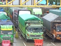Video: Cuaca Ekstrem Ganggu Pelayaran di Bakauheni, Antrean Mobil Mengular