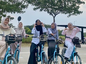Serunya Gowes Sepeda Bareng Teman di Bandung