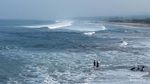 Menjelajahi Pantai Karang Papak Garut