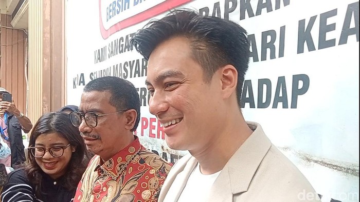 Baim Wong saat ditemui di Pengadilan Agama Jakarta Selatan.