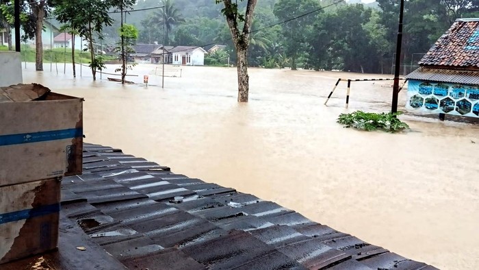 Banjir di Kecamatan Cidolog, Kabupaten Sukabumi