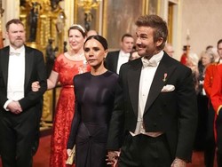 Victoria Beckham Ikut Jamuan Resmi di Buckingham, Gayanya Minimalis Elegan