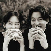 Tak sedikit penggemar yang mengharapkan adegan pernikahan Gong Yoo dan Seo Hyun Jin untuk kelanjutan season kedua The Trunk. Foto: dok. Netflix