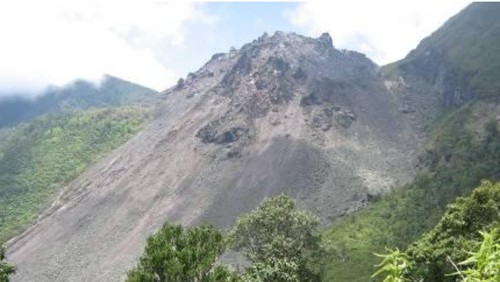 Gunung Anak Ranakah di Manggarai, NTT, naik ke level 2 waspada.
