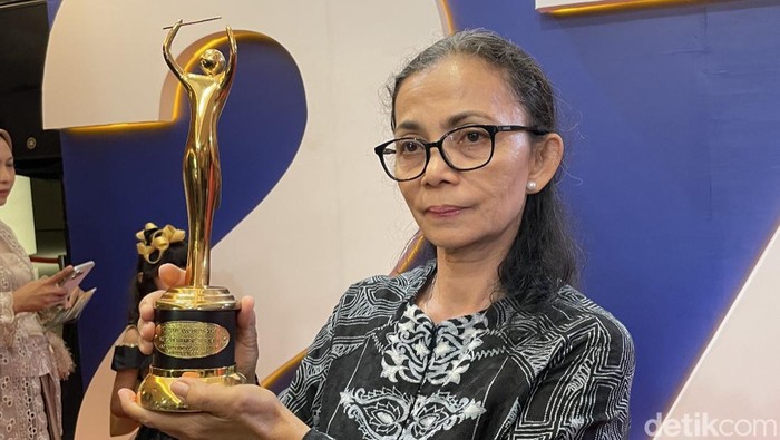 Ibunda Melitha Sidabutar
