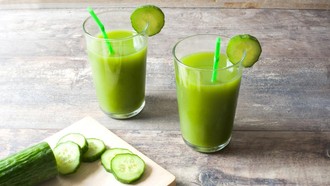 Rahasia Turun Berat Badan Efektif! Coba Minum Jus Mentimun di Waktu Ini