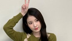IU Pamer 6 Piala Music Awards: 2 MAMA, 4 MMA