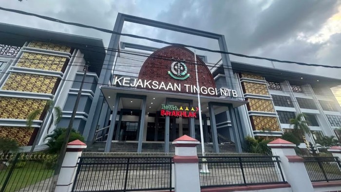 Gedung Kejati NTB di Mataram. (Istimewa)