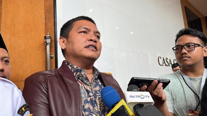 Ketua KPU DKI Jakarta Wahyu Dinata