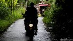 Menyusuri Jalan Tembus yang Sempit dan Licin di Perbatasan Bogor-Depok