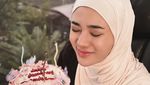 Momen Clara Shinta Borong Singkong hingga Makan di Resto Hot Pot