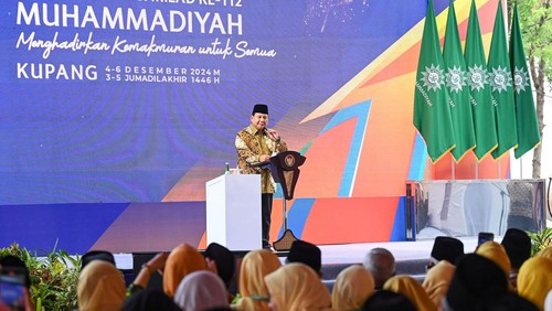 Presiden Prabowo Subianto menghadiri Tanwir sekaligus Milad ke-112 Muhammadiyah di Kupang, NTT, Rabu (4/12/2024). Prabowo hadir dengan menggunakan mobil kepresidenan MV3 Garuda Limousine buatan PT Pindad.