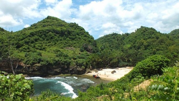 Pantai Ngetun, Gunung Kidul, Yogyakarta