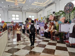 Lokakarya 7 Calon Guru Penggerak di Klaten Tampilkan Produk Kerajinan Tangan