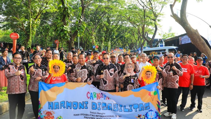 Pj Gubernur Jatim Adhy Karyono di peringatan Hari Disabilitas Internasional