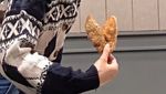 Salma Salsabil Doyan Makan di Warkop hingga Ngemil Kue Bantal