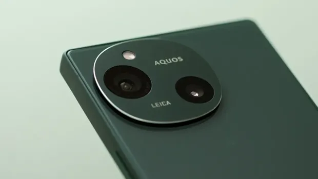 Sharp Aquos R9