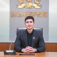 Komentar akun X @nabiylarisfa itu pun langsung mengundang beragam pendapat lain dari netizen. Tak sedkit yang ternyata juga merasa jika omongan Verrel kurang berkualitas. Ini kaya gw dulu pas ngejawab soal2 essay kuliah, ga ada isinya, tulis komentar lain. Foto: Instagram/@bramastavrl