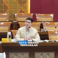 Meski demikian, tak sedikit yang tetap memuji kemampuan berbahasa Inggris Verrel yang dinilai cukup mahir. Foto: Instagram/@bramastavrl