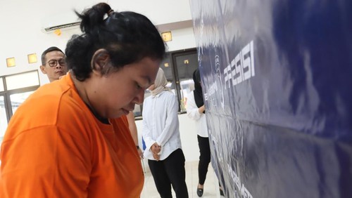 Wanita pengasuh di daycare kawasan Sawangan, Depok, ditetapkan sebagai tersangka usai siram bayi dengan air panas.