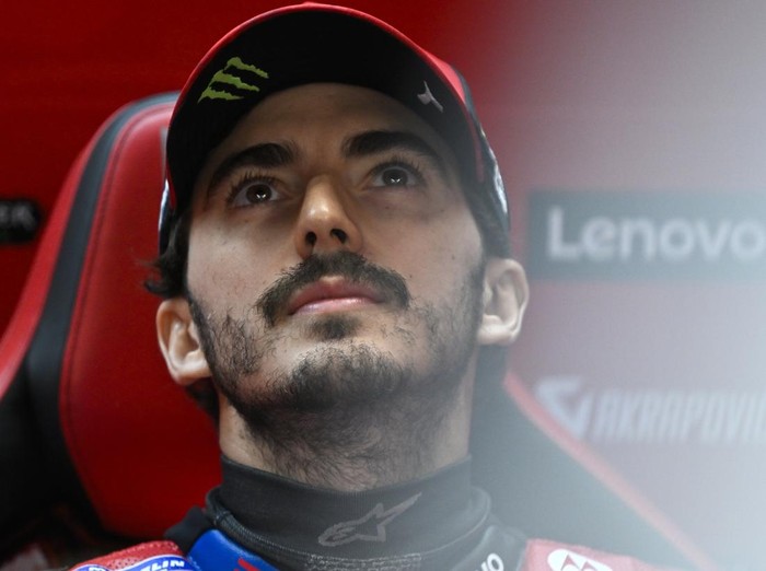 BARCELONA, SPAIN - NOVEMBER 16: Francesco Bagnaia of Ducati Lenovo competes during the qualifying round of the Motul Solidarity Grand Prix of Barcelona at 4.66-kilometer-long Circuit de Barcelona-Catalunya on November 16, 2024 in Barcelona, Spain. 2024 Solidarity motorcycle Grand Prix is the 20th and final round of the 2024 MotoGP World Championship season. (Photo by Burak Akbulut/Anadolu via Getty Images)