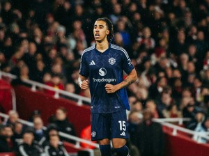 Bagaimana Debut Leny Yoro, Amorim?