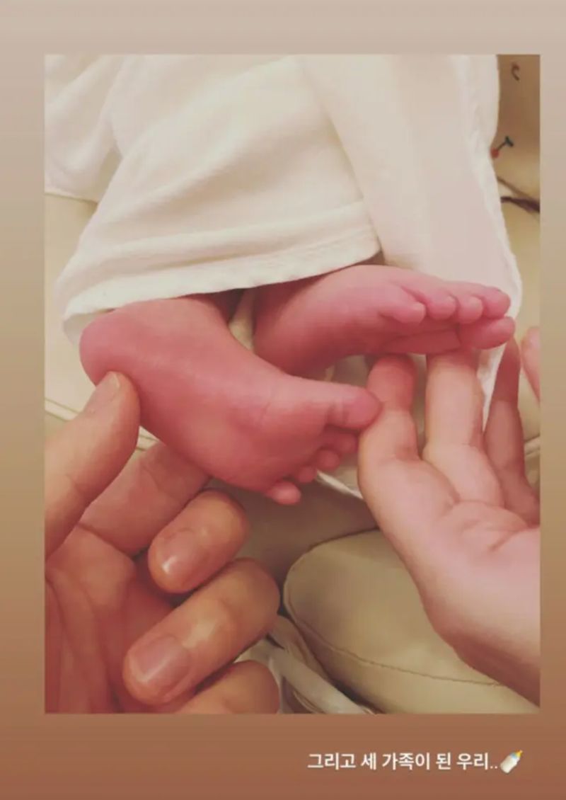 Anak Lee Seung Gi dan Lee Da In Anak Lee Seung Gi dan Lee Da In